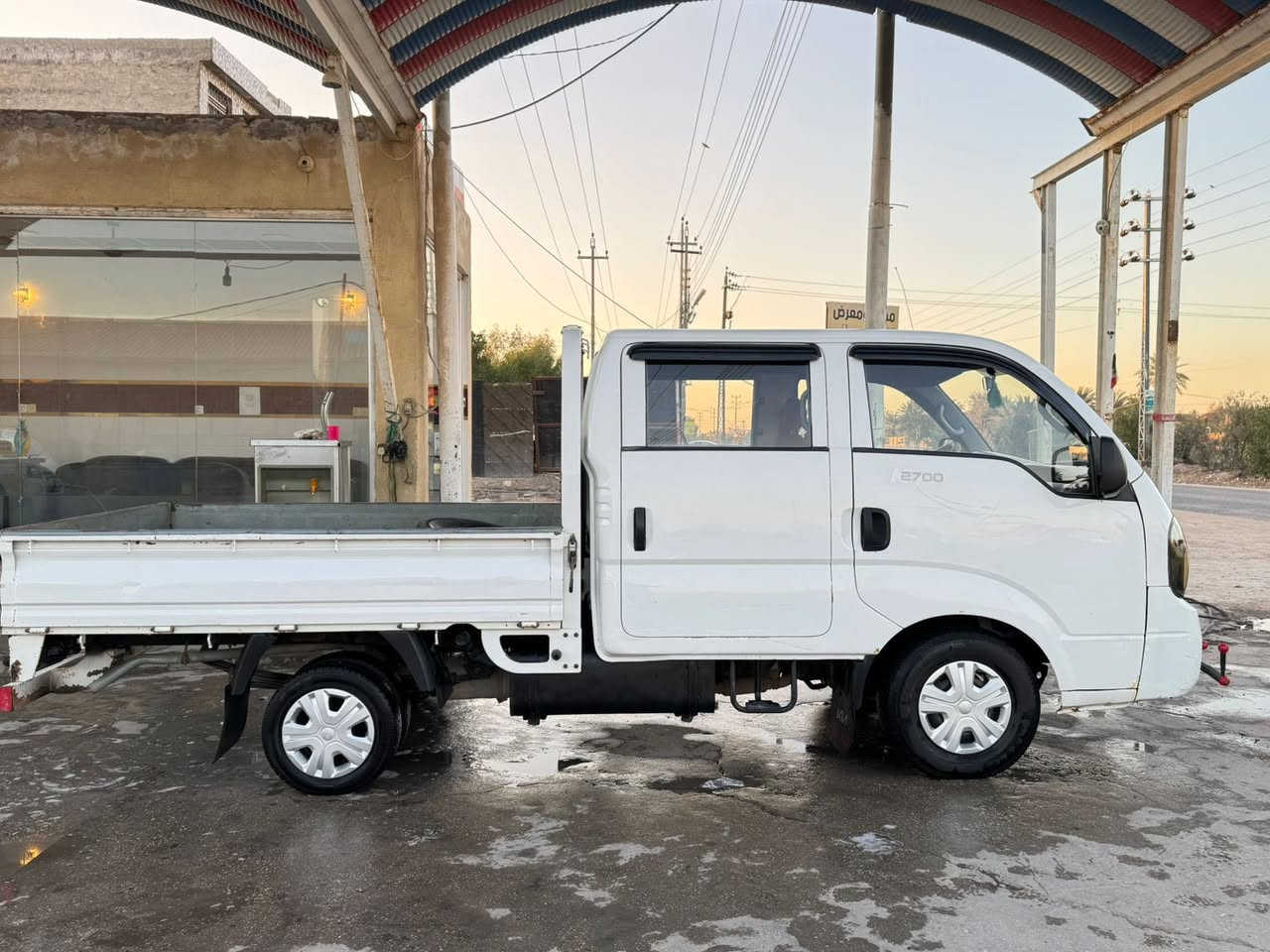 السلام عليكم كيا دبل قمارة موديل 2013 مكفولة السيارة باسمي المكان كربلاء طويريج  السعر 118 وبيه مجال 
***********
