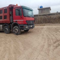 اكتروس للبيع موديل 2006 ايطالي قاطره ومقطوره مرسمه  مكان 07832581186