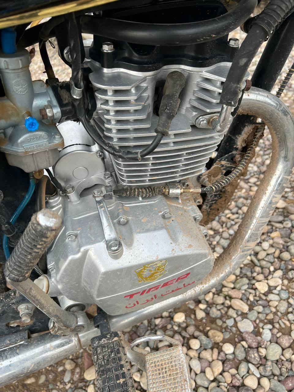 سلام عليكم موطور تايكر موديل 20وزن ثقيل خمسه كير  محرك شرط ما مفتوح وتشغيل عن بعد الشراي يتصل وموطور ما ناقصوو شي وحيل نضيف وبي منه فيس الاستفسار اتصال ***********
