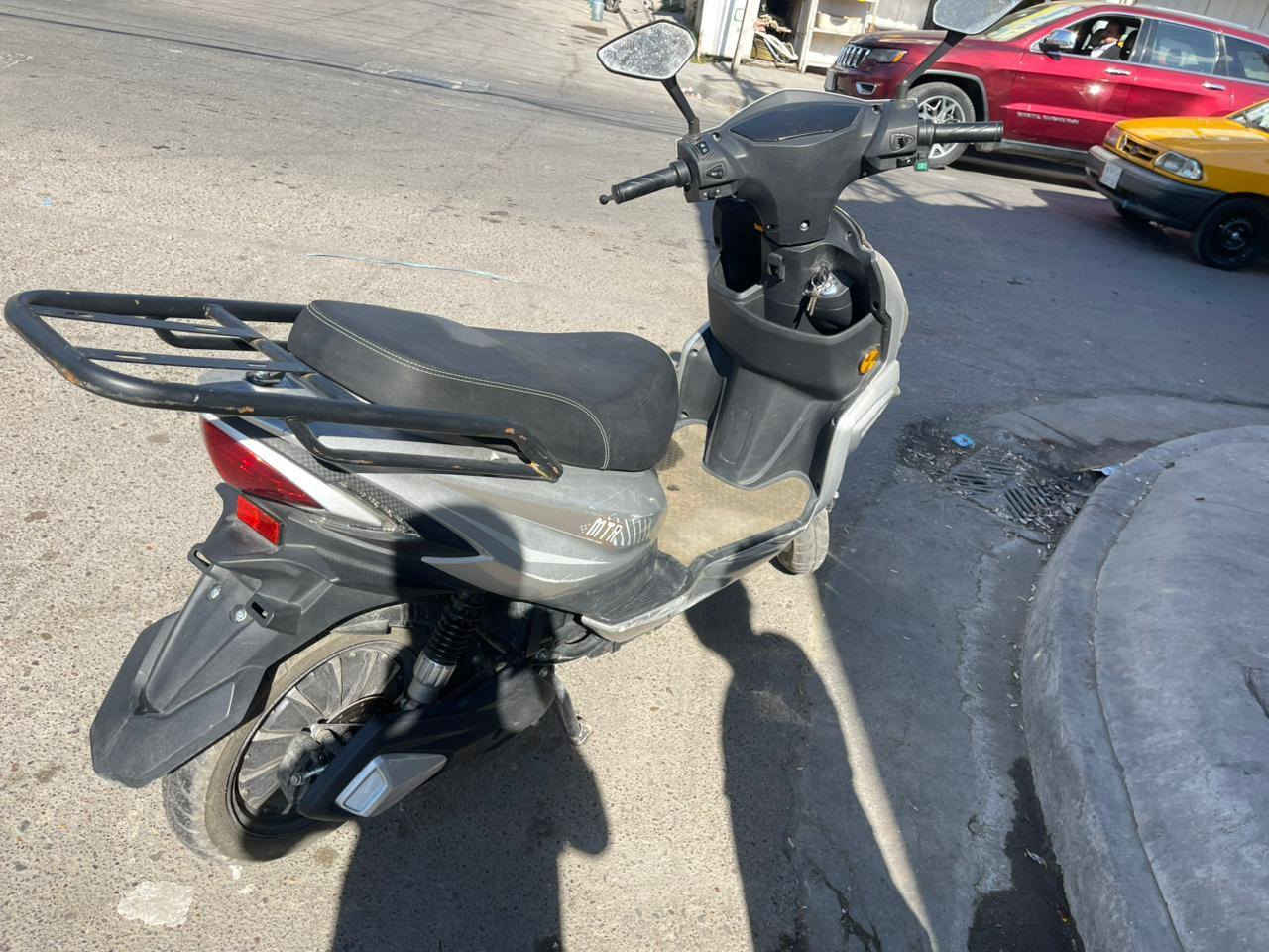 السلام عليكم اخوان دراجة سكنسMTR للبيع استخدام بصيط 6 اشهر الدراجة ماناقصه شي خير من الله وتمشي مسافات
مع صندوك مالتهة ودبل اسويج وبصمة السعر 800 وبيه مجال
مكاني بغداد الجديدة وشكرآ


**إذا كنت صاحب هذا الإعلان وتريد حذفه لأي سبب، رجاءا أرسل رسالة إلى الدعم الفني**