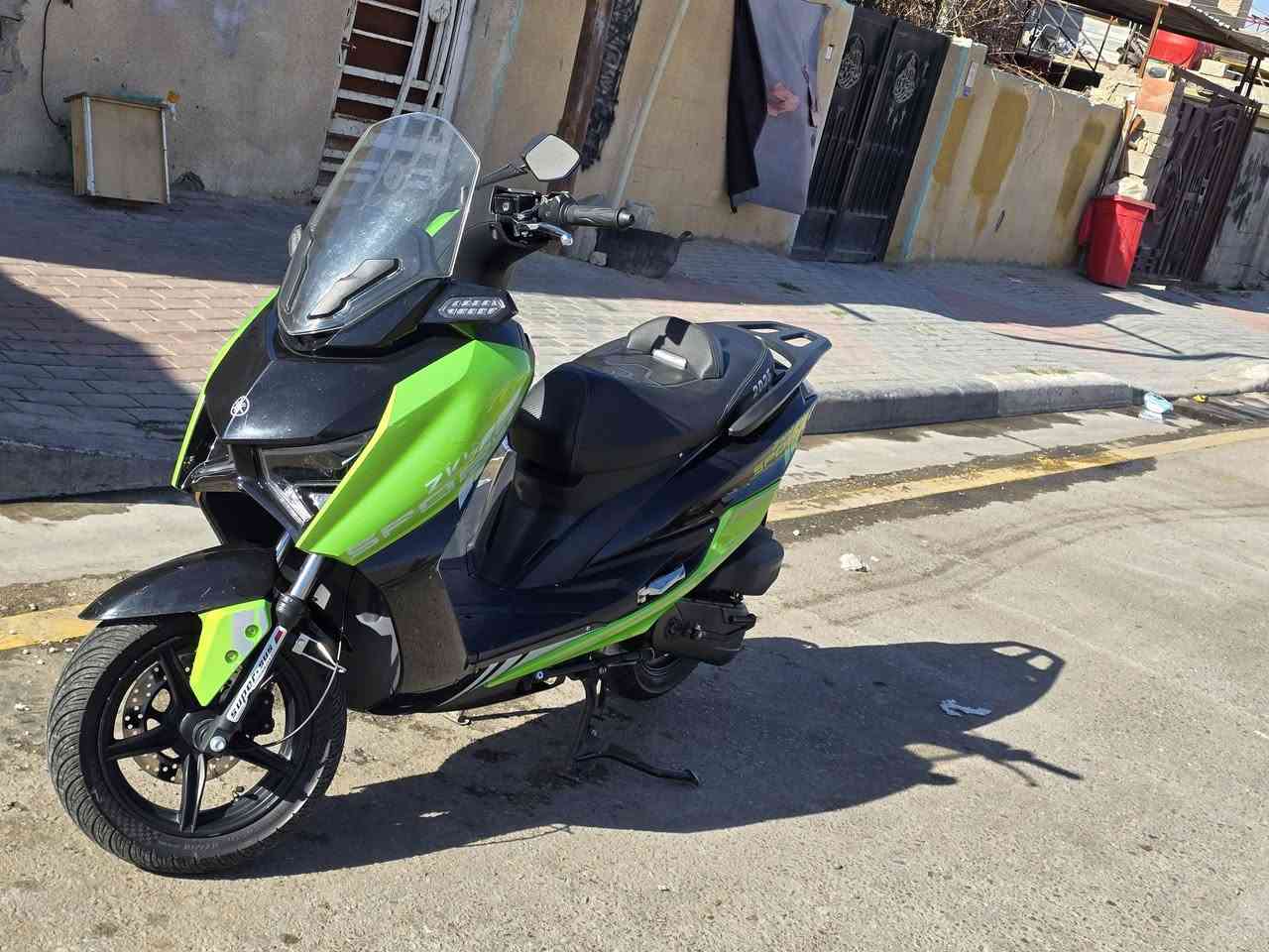 السلام عليكم سترونك للبيع موديل 25 سعرها مليون بيه مجال مكان كربلاء سيف سعد رقم تلفوني ***********
