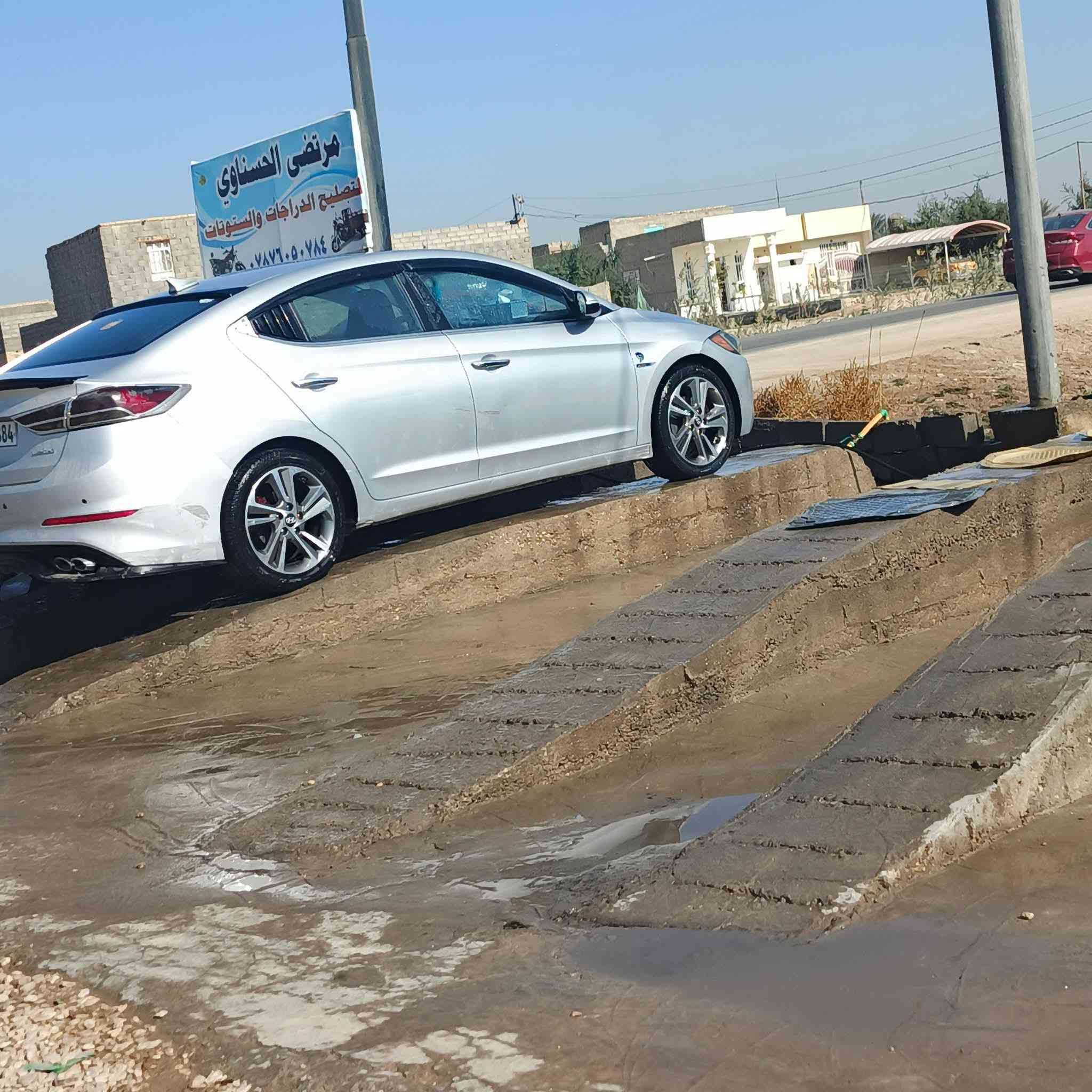 السلام عليكم
السلام عليكم سياره النترا للبيع مديل 2017فول مواصفات بصمه فتحه اشاير مري لايت زنون سياره جاهزه مجهزه رقم اربيل الرقم الجديد ضربته بنيد وجاملق  السعر 128 وبيه مجال لطيبين  الرقم ***********
