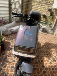 فوجي • دراجة شحن • ٦٥ كم/س