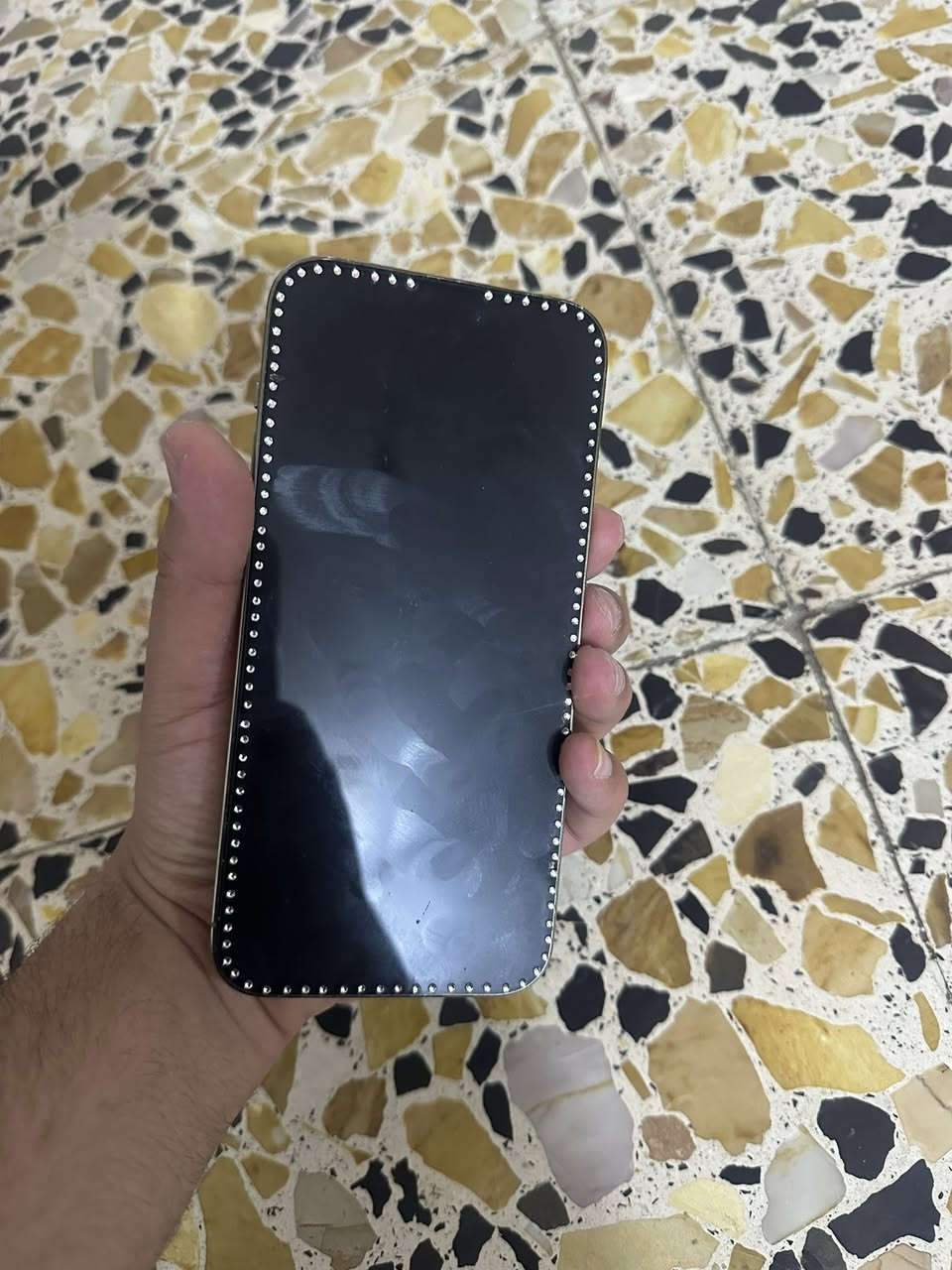 سلام عليكم ايفون١٤ ذاكرة٥١٢ بطارية٨٧ الجهاز جديد بي بس الضهر مفطور والباقي كلة جديد مكاني بغداد الحرية***********
