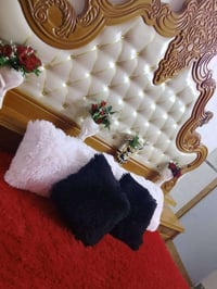 غرفة نوم كاملة • حالتها جديدة • للبيع