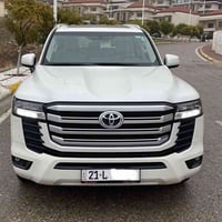 تۆیۆتا لاندکڕۆز 2023 مواسەفات GXR  سفری شەریکەی جیهان  تەنها 29 هەزار ...