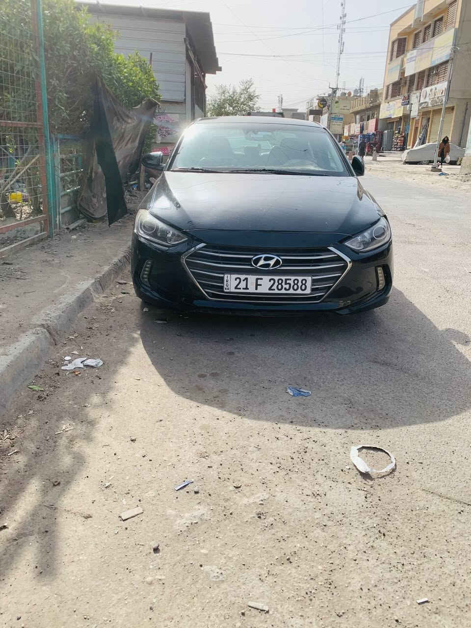 السلام عليكم
الانترا موديل 18 
ممشه السياره 80ميل
سياره ليبل واحد عدة جاملغ الايسر الامامي
فول عده فتحه وبصمه
كير مكينه بل جيس مكفولات شركة 
تخم تاير جديد ويل اسود 
سياره مرتبة وخير من الله 
وبل عافيه عل ياخذها 
السياره رايدها مراوس فقط 
هـ ***********
هـ***********
