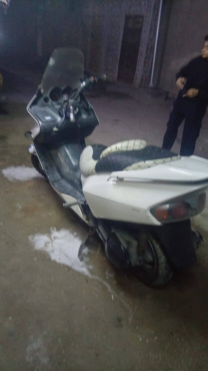 سلام عليكم فورزه للبيع متوازي كلش كلش دراجه تجفيت جديد وكهربايات كلهه شغاله خير من الله
عوزهه ترتيبات بصيطه مكاني مدينه الصدر بلعوره 
الشراي يتصل علرقم واني برسم الخدمه سعر 350 
وبيهه مجال متوازي ؟‏‪0783 854 2672‬‏
