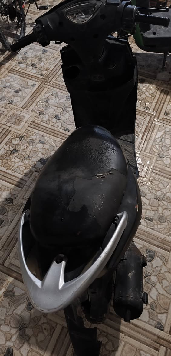 للبيع دراجه Fs محرك ماكس
دراجه محرك بوشه 55 شغال بس بي خربطة كابريتر 
دراجه يرادله كفرات 
سعر 225 وبي مجال للشراي/ عنوان كربلاء حي العباس 
اي استفسار على رقم ***********
