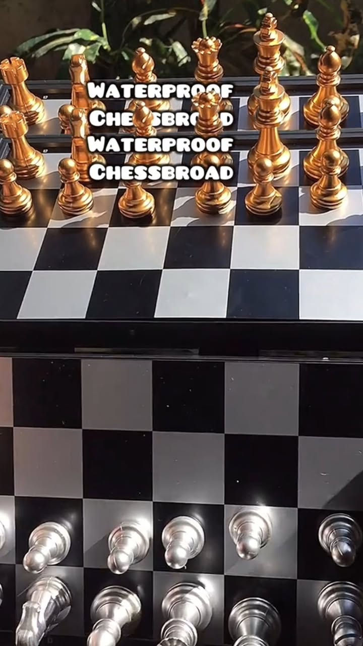 ♟️ لعبة الشطرنج المغناطيسية القابلة للطي

اختبر ذكاءك واستمتع بتحدي ممتع مع أصدقائك أو العائلة!

تصميم مغناطيسي يحافظ على ثبات القطع أثناء اللعب 🔥

يمكن طي الرقعة لتتحول إلى علبة أنيقة لتخزين القطع 🎁

تتوفر بلونين فاخرين (ذهبيفضي) أو (أبيضأسود).

والنسخة البيضاء والسوداء تأتي مع لعبة الداما لمتعة مزدوجة 🎯

لعبة فخمة تجمع بين الترفيه والتفكير الاستراتيجي في آنٍ واحد ✅

لعبة الشطرنج المغناطيسية (قابلة للطي)

الاستخدامات:

لعبة فكرية ممتعة تنمّي مهارات التفكير والتركيز والتخطيط الاستراتيجي.

مناسبة للأطفال والبالغين لمحبي ألعاب الذكاء والتحدي.

مثالية للمنزل أو الرحلات بفضل تصميمها المغناطيسي والثابت.

تُستخدم أيضًا لتعليم أساسيات الشطرنج بطريقة تفاعلية وممتعة.

المميزات:

تصميم مغناطيسي يحافظ على ثبات القطع أثناء اللعب حتى مع تحريك الرقعة.

رقعة قابلة للطي تُستخدم كعلبة تخزين أنيقة للقطع.

تتوفر بلونين فاخرين (ذهبيفضي) أو (أبيضأسود).

تأتي فقط النسخة البيضاء والسوداء مع قطع داما إضافية للعب لعبتين في مجموعة واحدة.

مصنوعة من خامات عالية الجودة بتفاصيل دقيقة تضيف لمسة فخامة.

أبعاد الغلاف: الطول 36 سم × العرض 18 سم × الارتفاع 5 سم.

محتويات الصندوق:

رقعة شطرنج مغناطيسية قابلة للطي

32 قطعة شطرنج

24 قطعة داما (مرفقة فقط مع اللون الأبيض والأسود)

دليل مختصر لقواعد اللعبة

ملاحظات:

تحتوي على قطع صغيرة، غير مناسبة للأطفال دون 3 سنوات.

سهلة التخزين والتنظيف.

خيار مثالي للهدايا التعليمية أو للعب العائلي الممتع.

السعر 30,000

يوجد خدمة توصيل 5,000


**إذا كنت صاحب هذا الإعلان وتريد حذفه لأي سبب، رجاءا أرسل رسالة إلى الدعم الفني**