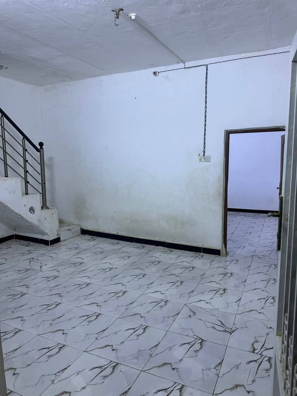 #رقم_المنشور ((26))
يوجد لدينا دار للبيع في حي ميسان مساحة 50 متر قطاع 24 يحتوي الدار على غرفه وصاله ومطبخ صحيات داخليه خارجيه سعر الدار 52 مليون مع المجال الاستفسار اتصال على رقم #ابوحوراء 
 ***********
***********
للاستفسار الاتصال او واتساب #رقم_احمد  *********** 
اتريد تبيع بيت عرصة الاتصال او مراسلتنا عن طريق الصفحة
