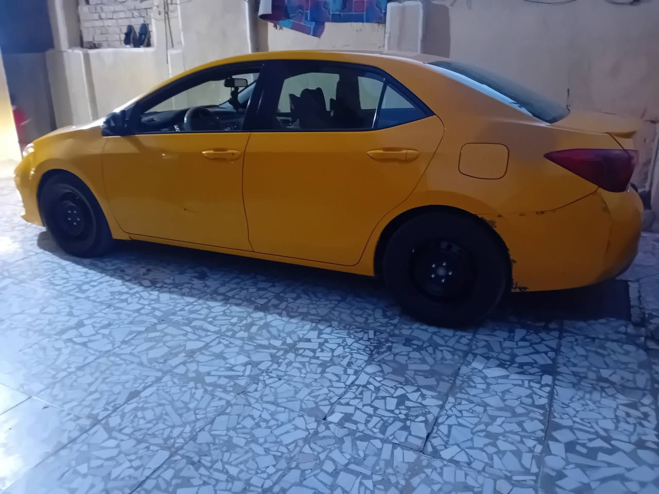 كورلا وارد أمريكي مديل 17 حادثها موضح بل صور السيارة جاهزة من جميع النواحي بسمي رقم بغداد السيارة بدون تبديل بدون يرباك صبغ وحدة ***********
