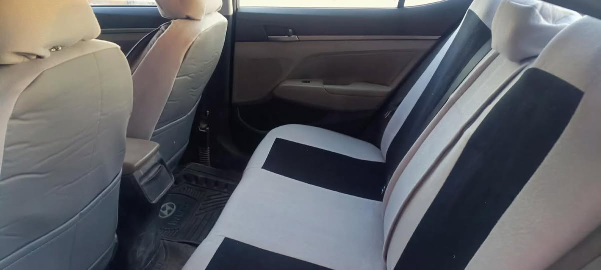 السلام عليكم النترا ٢٠١٨ حادث جاملغ وباب وصبغ باب خلفي السياره ماشيه ٦٤ حقيقي رقم بابل استخدام قليل جداً وشخصي السعر ١١٧ وبيها مجال بسيط 
***********
مكاني حله
