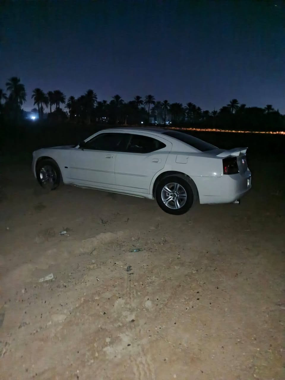 سلام عليكم اخوان جارجر  موديل 2010 
سياره نضيفه وحلوه والداخل نضيف 
باسمي  رقم سليمانيه مداور ثاني يوم  
العنوان الحله شارع ستين60 
ولستفسار ع رقم....***********
