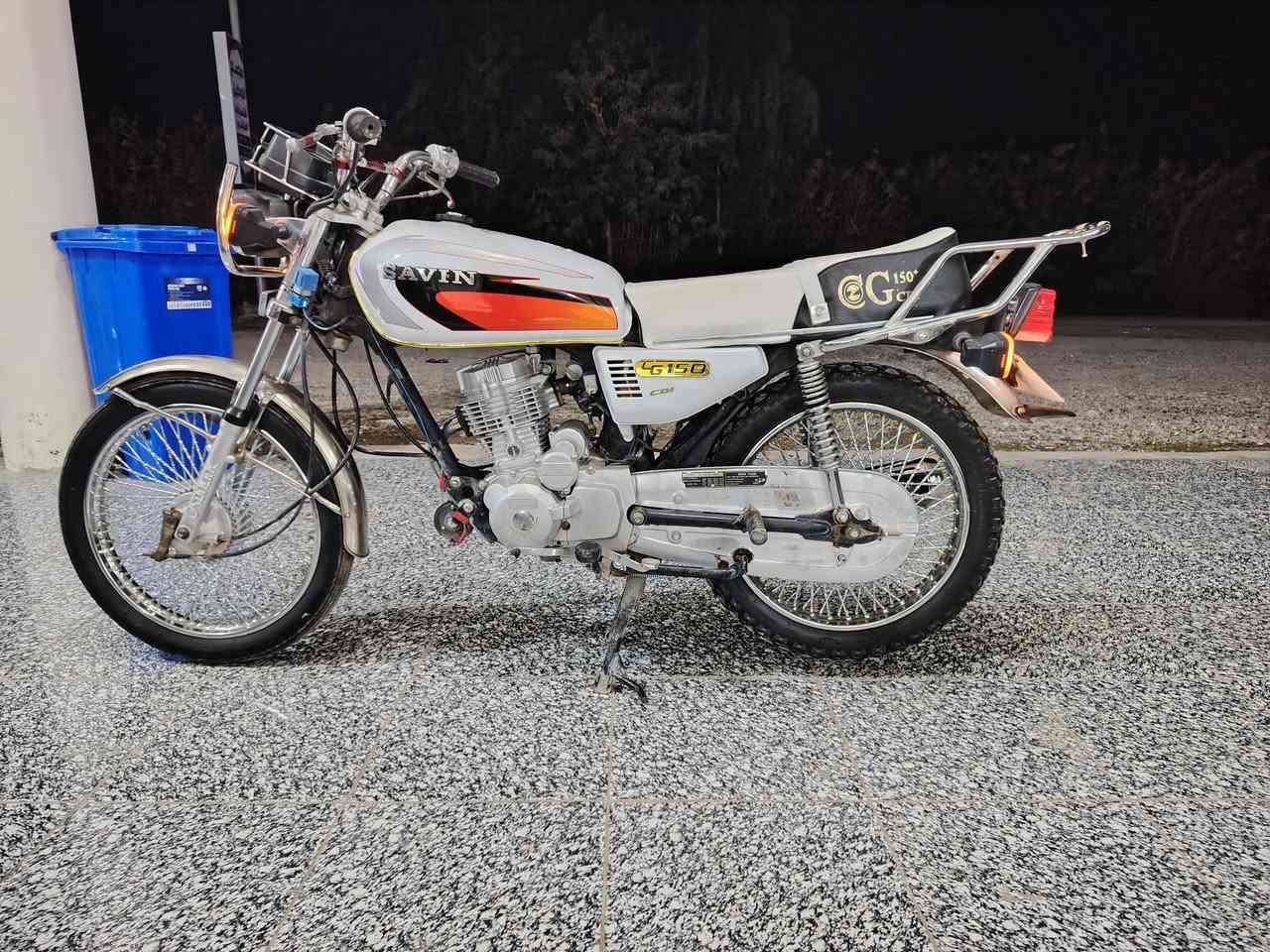 السلام للبيع داجه إيراني موديل 21 خمسه كير دراجه نضافه فول دكره سلف بكل وقت سلف او هندر مكفوله من كلشي محرك شرط سبانه ممدوده عليه  شراي اتصل *********** ديالى قرب سيطره الغالبيه
