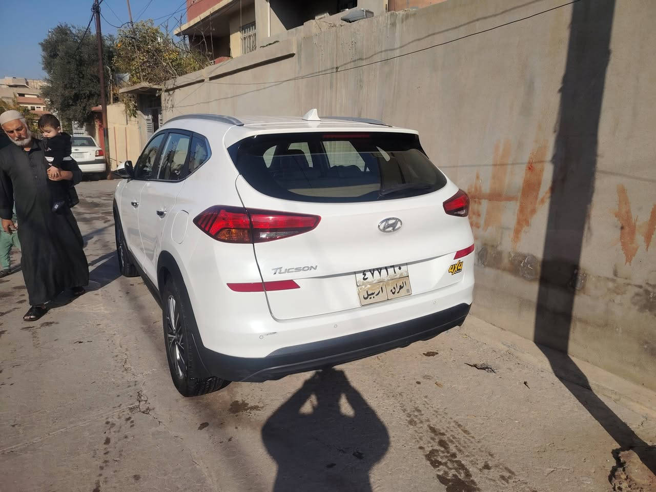 للبيع ***********
توسان 2019 خليجي ماشيه 100 الف
سياره مال بيت شرط نضافة فول
بيها صبغ بالجاملغ الخلفي وباب الوره مبدل اصلي فقط
سونارها موجود سيارة كاملة مكملة ماتصرف عليه ربع
تايات جدد طخم جديدة كابون بانزين ورقي بيها سنويه صاقطه مكينه شرط وكير شرط
السعر 180 وبيها مجال للطيبين
