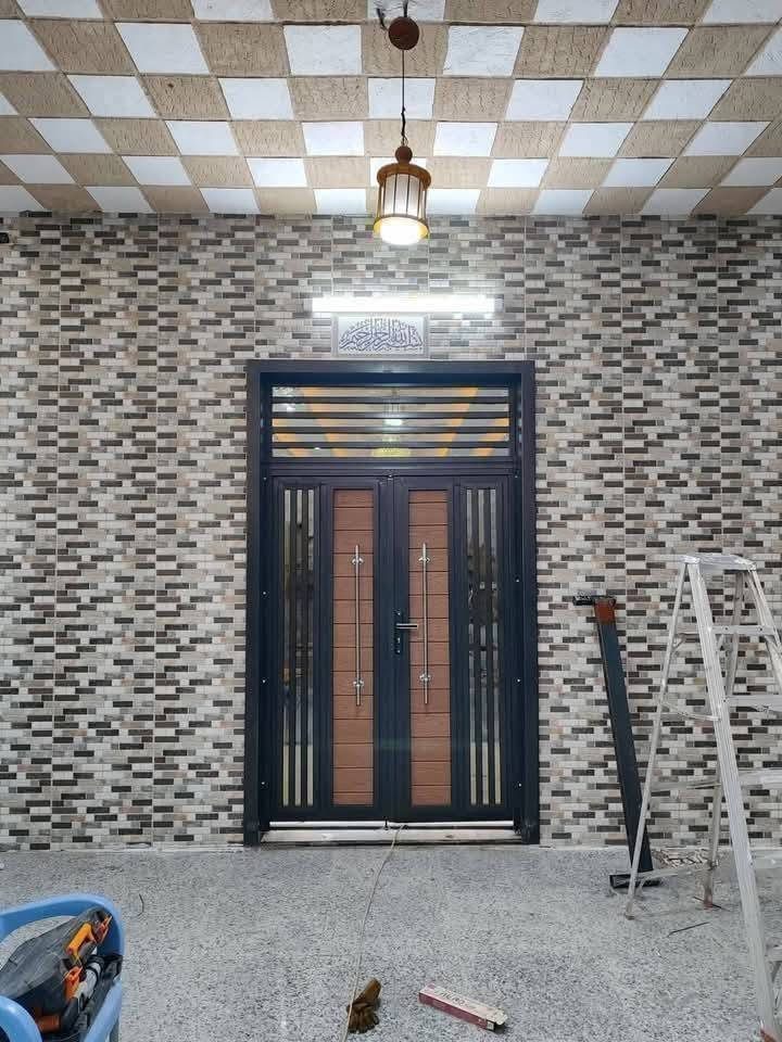 حدادة ليث
لعمل كافة انواع البوب والشبابيك ومحجرات درج وخزانات الماء كافه احجام وعمل انواع السقايف 
العنوان / الخالدية قرب مجمع بغداد التجاري 
للتواصل / ***********
