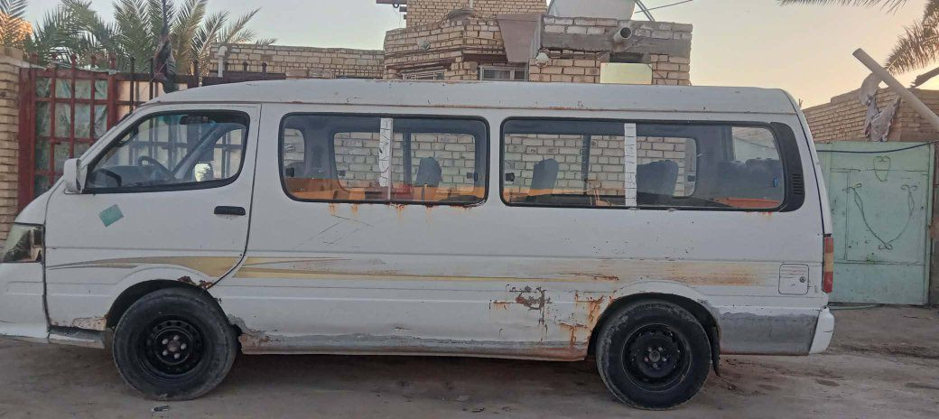 فوتون 2009 رقم صدامي سياره جاهزة من تايرات وحدادية نظيفه ومكينة السعر 25 وبيه مجال غير متواجد على الفيس للاتصال على الرقم ***********
