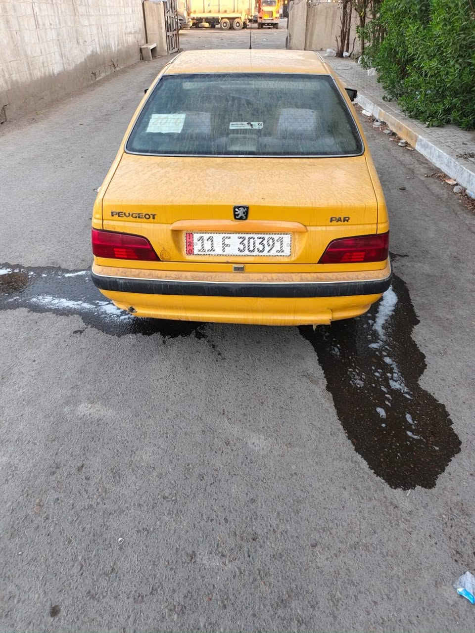 سلام عليكم بيجو بأرص مديل 2015مكفوله ضربه وصبغ وتبديل رقم بغداد دولي هيه وغرامات فصر ومكينه كير تبريد صدر تخم تاير كله مكفول مكاني بغداد وشراي يتصل ع هذ رقم ***********

