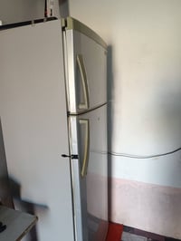 ثلاجه البيع 07811967955