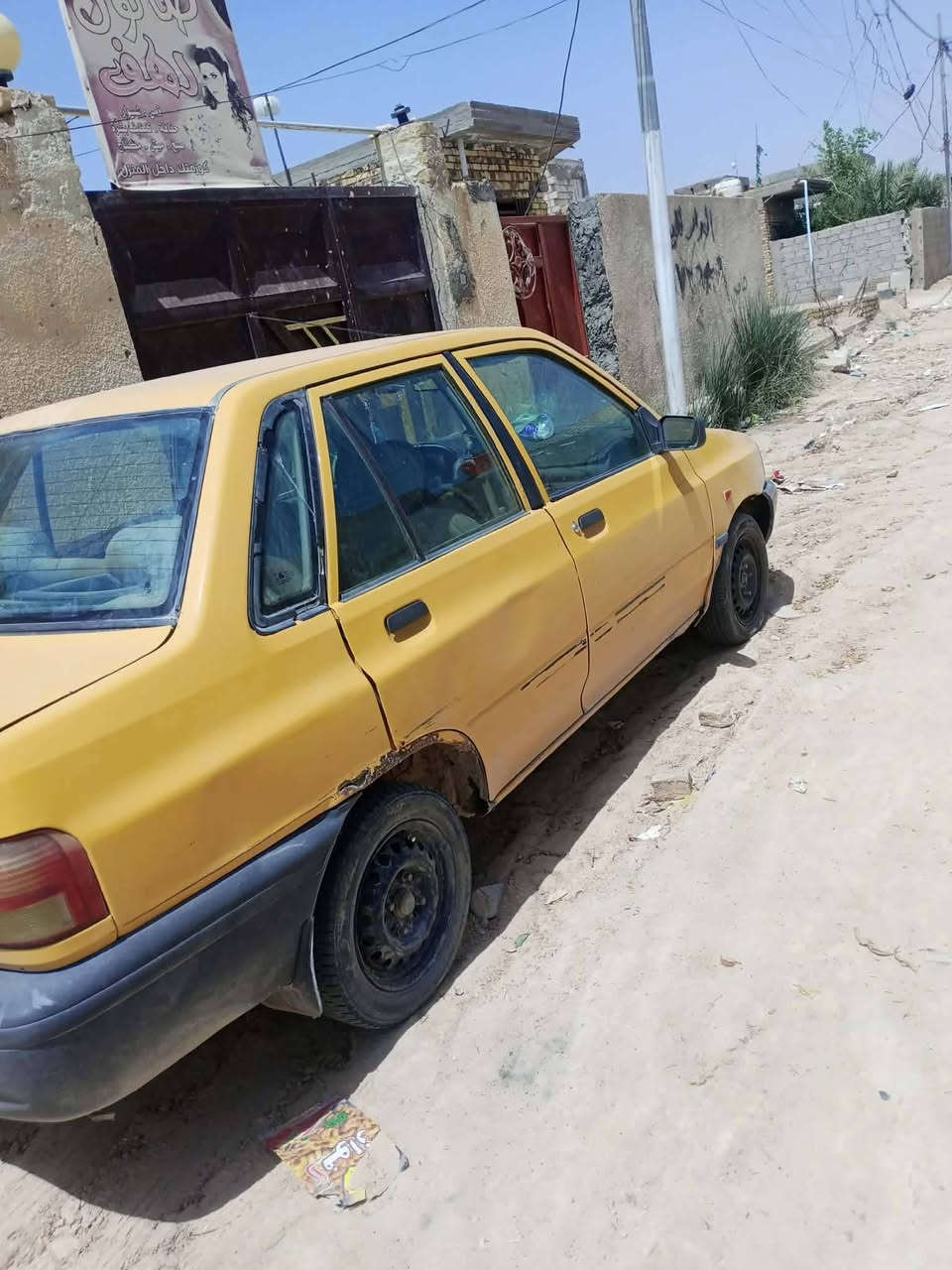 سايبا للبيع موديل 12
كير ومكينه مكفولات وتبريد شغال 

وشواصي انظاف 

السعر 20 وبيها مجال

***********
