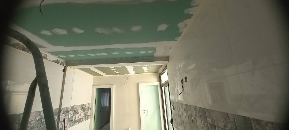 كادر صباغين او  ديكورات متفرغين مكان بغداد للتواصل
***********  لؤي الربيعي 

*********** ابو ملاك
