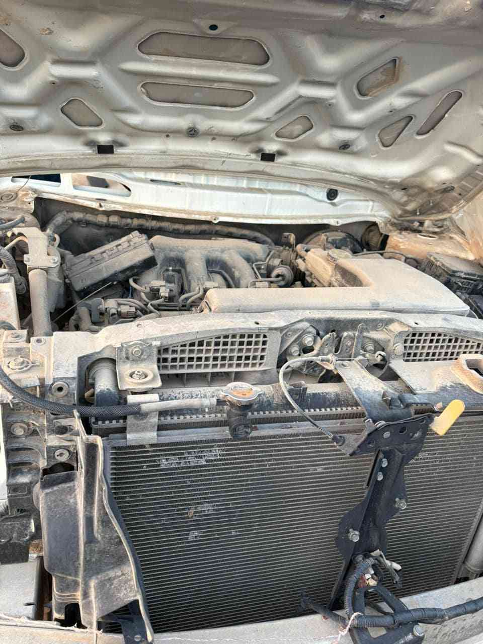 للبيع نيسان فاثفيندر 2018(حادث)
🔴محرك V6 وكير شغال 
🔴رقم 
🔴باب امامي خلفي جهه سايق
كوت 
***********
