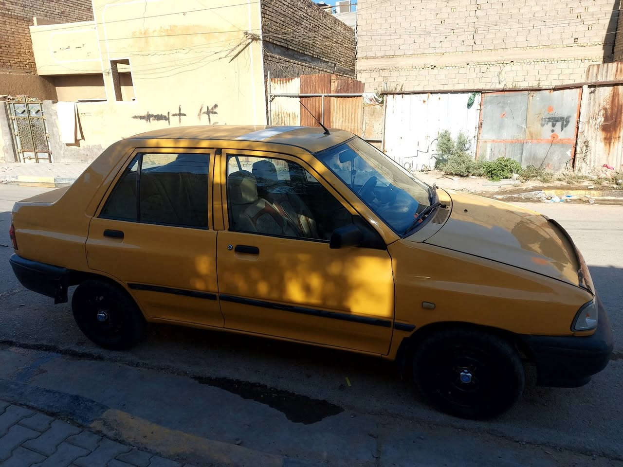 السلام عليكم لبيع سايبه مديل 2015 رقم نكليزي بغداد صدر حداديه خير من الله سياره بسمي تحويل مباشر بيه تبخير لعنوان بغداد الحسينية السعر 26 وبيه مجال الرقم ***********

