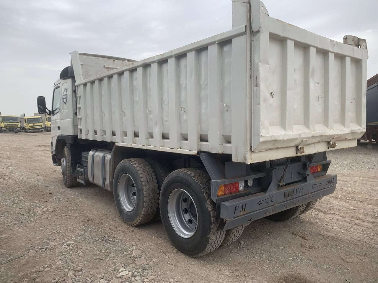 فالفو FM12/420 قلاب سكس ويل مجموعة شفت كير 3/3 شاصي بلادي طويل ومكفولة كفالة عامة كير ومحرك واكسل وشاصي بشرط سنوية منتهي وشرط التحويل 

موديل / 2000

السعر / 260$

اوقات الاتصال من ساعة 9:00 صباحاً حتى ساعة 8:00 مساءاً

***********

***********

***********

عنوان / كركوك معارض شارع المطار مقابل جسر واحد حزيران قرب محطة الانوار

@الجميع
