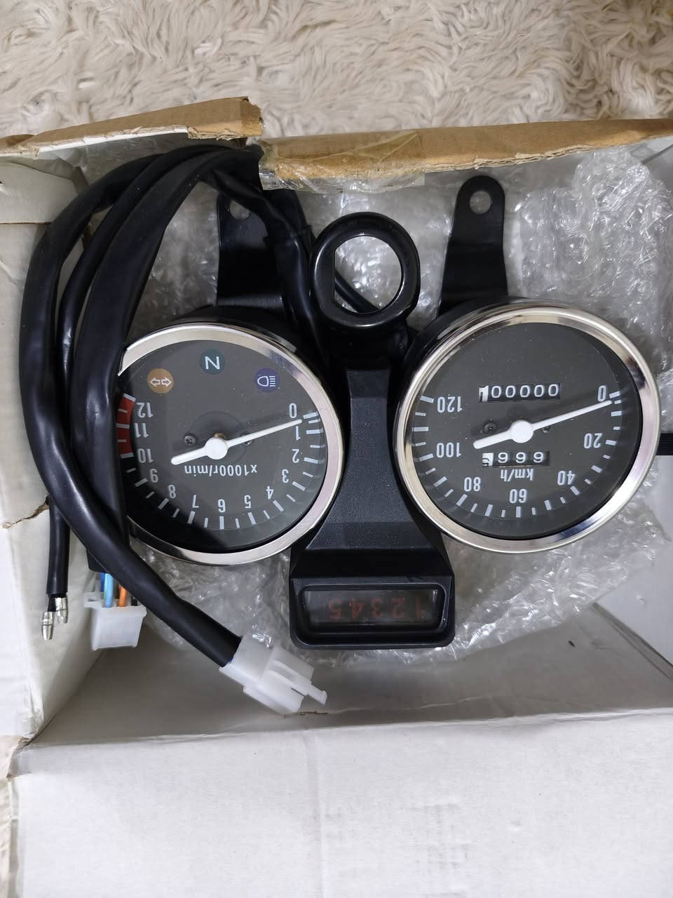 غراض دراجة


**إذا كنت صاحب هذا الإعلان وتريد حذفه لأي سبب، رجاءا أرسل رسالة إلى الدعم الفني**