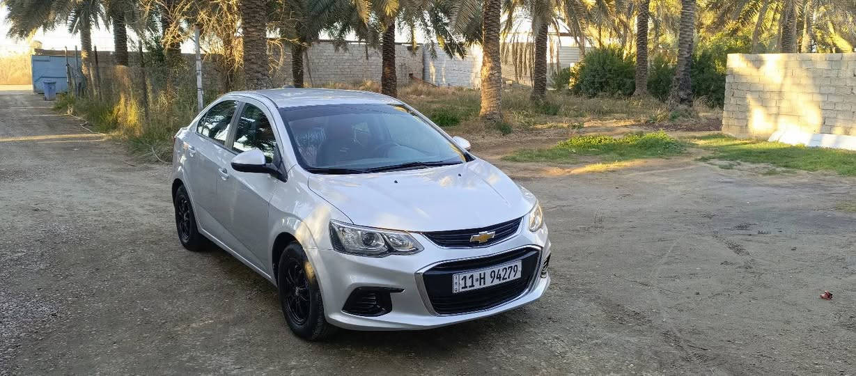 سلام عليكم 
للبيع شوفرليت سونك
موديل2018 وارد امريكي
الشكل الجديد🆕 
حادت جاملغ وبنيد و بيه قطعه صبغ اضافيه اثر جراد
كير مكينه كفاله مكينه 1800 تفس طبيعي ترايه يخبل ماشالله صاروخ🚀 ونسه صرف البانزين تبريد ثلج❄
صدر امامي خلفي جدد
مري كهرباء شاشه كار بلي
كامره خلفيه دواره
دواخل جلد لونين احمر واسود
باتري جديد دوشمه ارضيه وكشنات كامله بل خير 
السياره حلوه وخير من الله سياره جديد 
سعر 94 وبيه مجال بسيط
عنوان بغداد  ... اليوسفيه ناحية القصر الاوسط 
وهذه رقمي ***********
