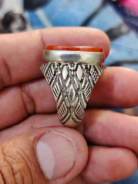 يماني صياغه ثقيله قياس 20 سعر 55 الف مكاني مدينة الصدر  ***********
