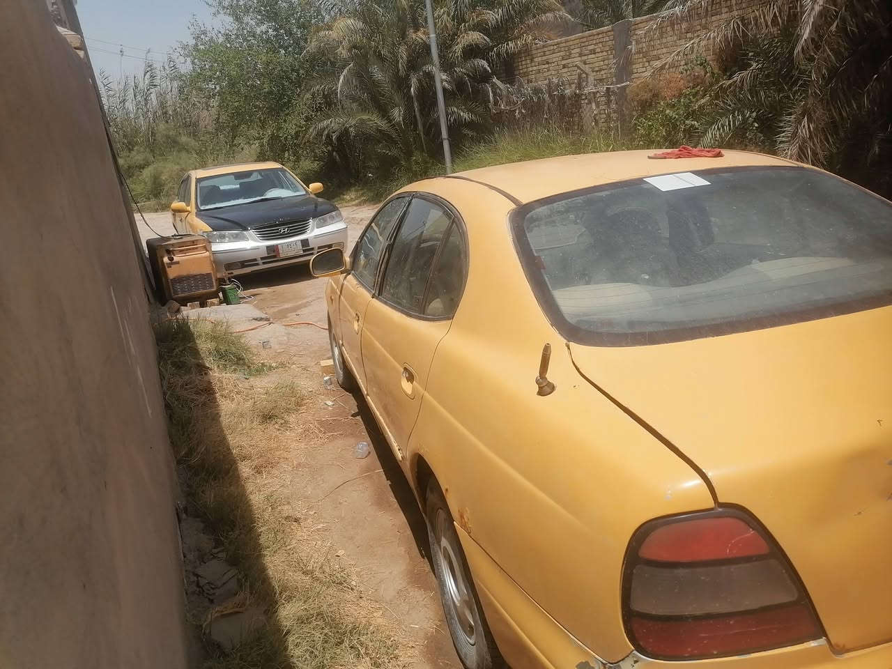 لاكنزه ٢٠٠٠ رقم بابل المالك يمي بل رميثه السياره بل رميثه محرك وكير شرط السياره نقص كرهبايات فقط السعر ١٨ تحويل شرط ***********
