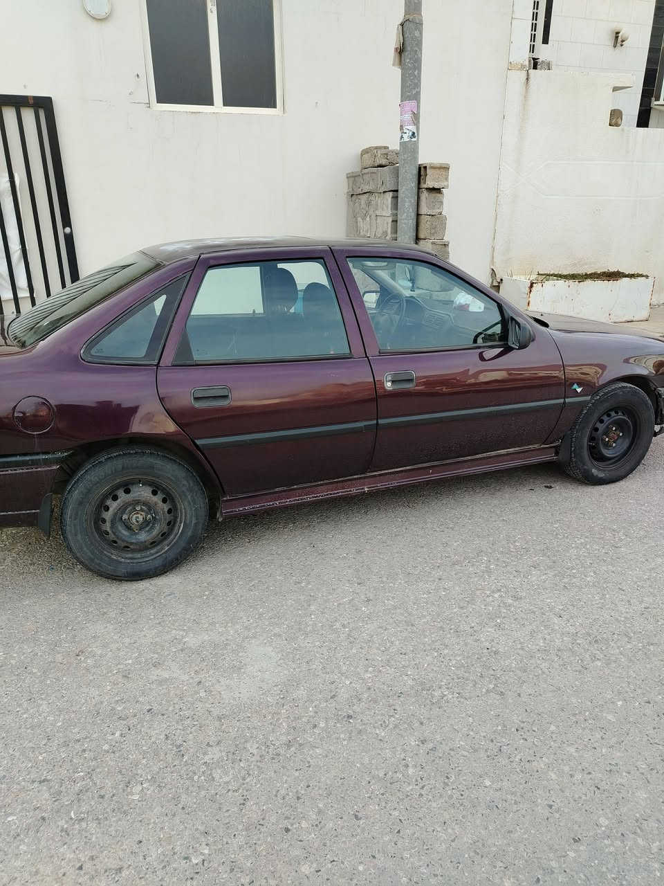 سەرەتا بەناوی خوا ئۆپل مۆدێل 1992  ئاڕم دهۆک تەحویل مەکینە 18 4پارچەی بۆیەغە 3پارچەی پشتەوە و دەرگای سەیاقی سەیارەکە تابڵێی خاوێنە ماڵی دۆستە یەکدینار مەسرەفی  سحریشی33 گەڵا و مەحامەلە بۆ زانیاری زیاتر  پەیوەندی بەوژمارە تەلەفۆنانەوە بکەن 
***********
***********
