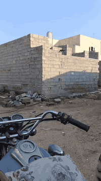 السلام عليكم هيكل للبيع سند 25
مقابيل الجامعه فريحة كربلاء شارع الحافض تمشي شويه تاخذ يمنه يبعد عن الامام الحسين 5كيلو سعر 15 وقابل للتفاوص
*********** للواتساب تواصل
