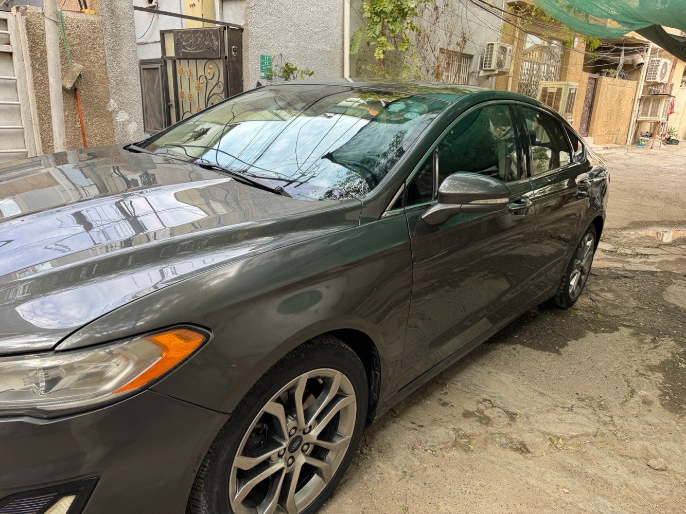 فورد فيوجن 2019  sel

السياره ماشيه 116 الف كيلو 

بدون ايرباك فقط جاملغ السايق مبدل وبالعراق انطخت بارد فقط جاملغ ايمن وبيه رصعات باب الخلف السايق بسبب محاوله فتح الباب 

رقم اربيل وسنويه 27 باسمي 

مواصفات 

رادار امامي وخلفي ومرايه

كشن جلد تدفئه وكهرباء 

تبريد ثلج ماشاء الله

شاشه جبيره وابل كاربلي

كير ماوس سبور 

تحكم شفتات للكير العادي 

وبعد هواي موصفات 

السعر 110