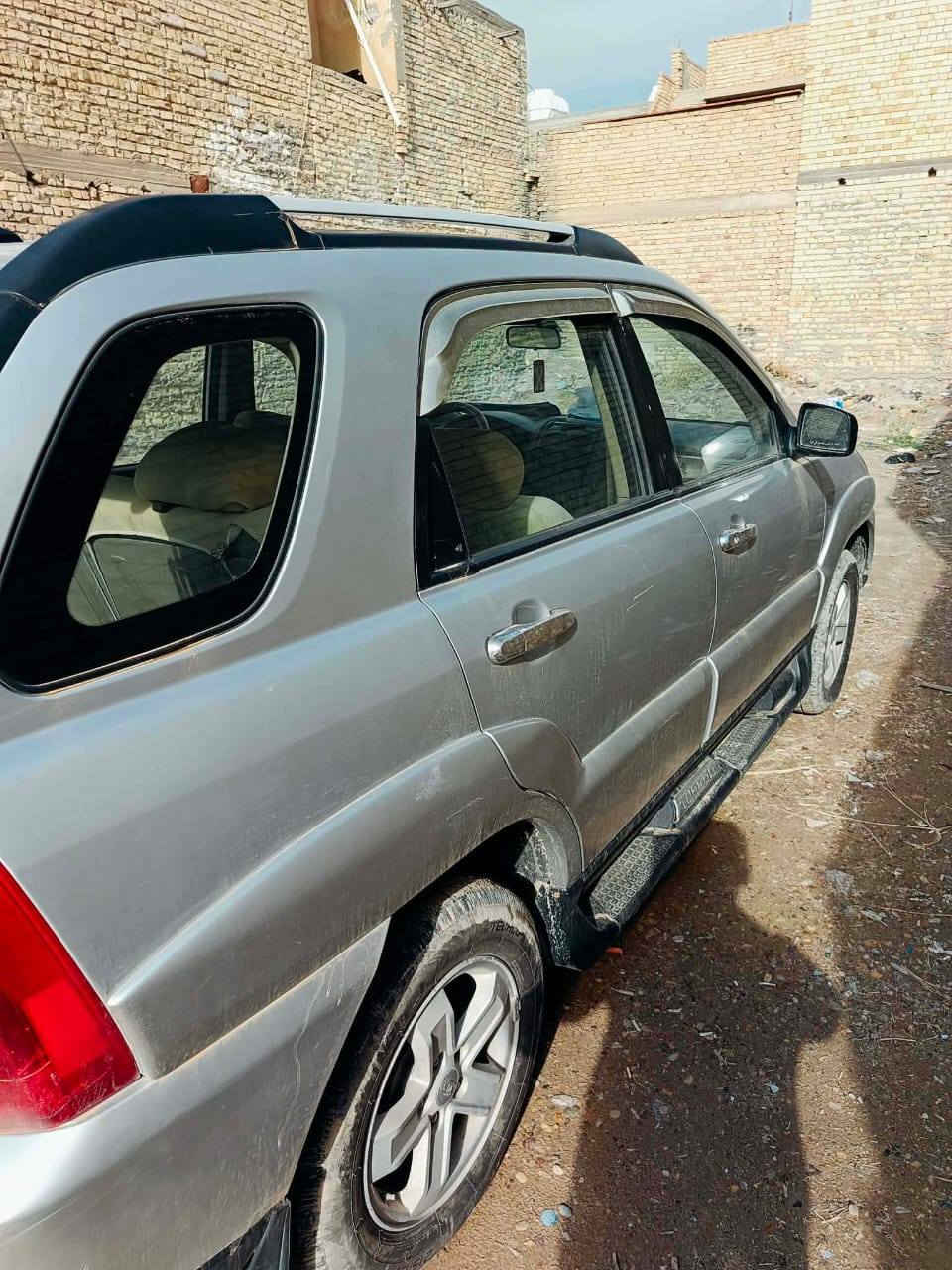 سلام عليكم سبورتج موديل 2009 خليجي  6 سلندر بيها صبغ فقط بنيد والسونار مرفق مع المنشور سيارة جديدة بمعنى كلمة كير مكينة كهربائات حدادة صدر تبريد تخم تاير كولة جاهز رقم بغداد تحويل ثاني يوم السعر ب 105 وبيها مجال بسيط العنوان ديالى بعقوبة معرض لاتكال المركزي زورونا وبخدمتكم بادارة صدام عرف التميمي رقم
*********** 
اتصل وبل خدمة
