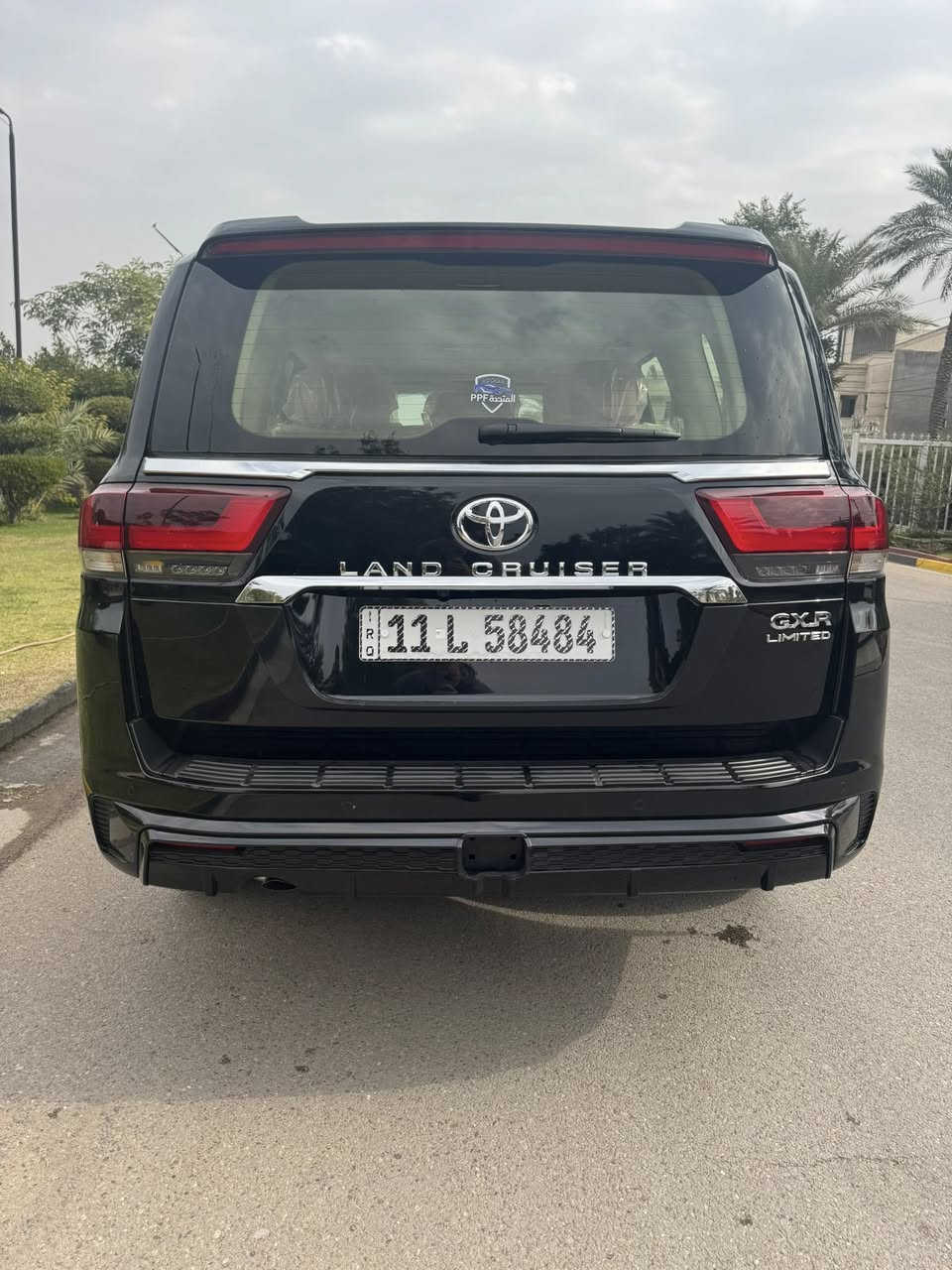 Land cruiser GXR Limited 2024
لاندكروز GXR موديل 2024 زيرو بعدها بريحة الشركة وبسعر مناسب جوه السوك
ماشية الفين فقط مغلفة PPF امريكي اصلي ب 15 ورقة افضل نوعية ضمان 10 سنوات
مكينة 4000 تنفس طبيعي المرغوبة 
السيارة لمتد اصل فول مواصفات ثلاث شاشات تطبيق غراضها وبصماتها كلها موجودة
رقم بغداد سنوية باسمي هزة جديدة تحويل مباشر
السيارة زيرو ومرقمة ومغلفة بالكامل وجاهزة وحتى سونار بيها من بدي كار

السعر مناسب  705 $ وبي مجال 

مكان السيارة بغداد حي الجامعة
*********** غيث الكبيسي
