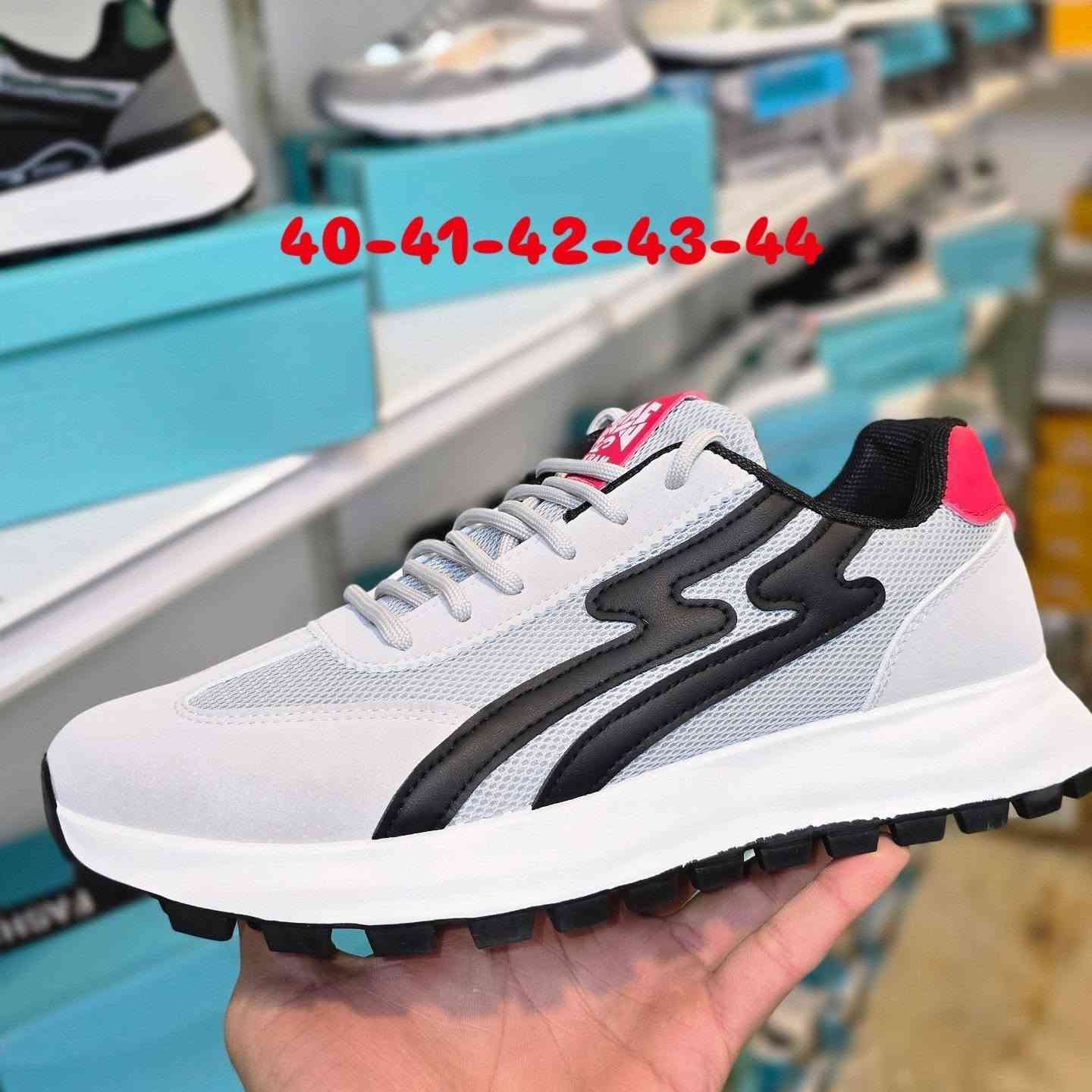 تعبت من الأحذية القاسية؟ جرب الشعور بالمشي على السحاب مع مجموعتنا الجديدة.
​خفة خيالية وزن مثالي لا يشعرك بالتعب.
​📍 متوفر بجميع المقاسات والألوان التريند لهذا الموسم🔥
*********** واتس📞
https://www.instagram.com/brand_shoes26?igsh=MWxnazQ2YW11NDFmbQ==
📍طوز خورماتو _ سوق الجمهورية _ مقابل تحفيات طوز
