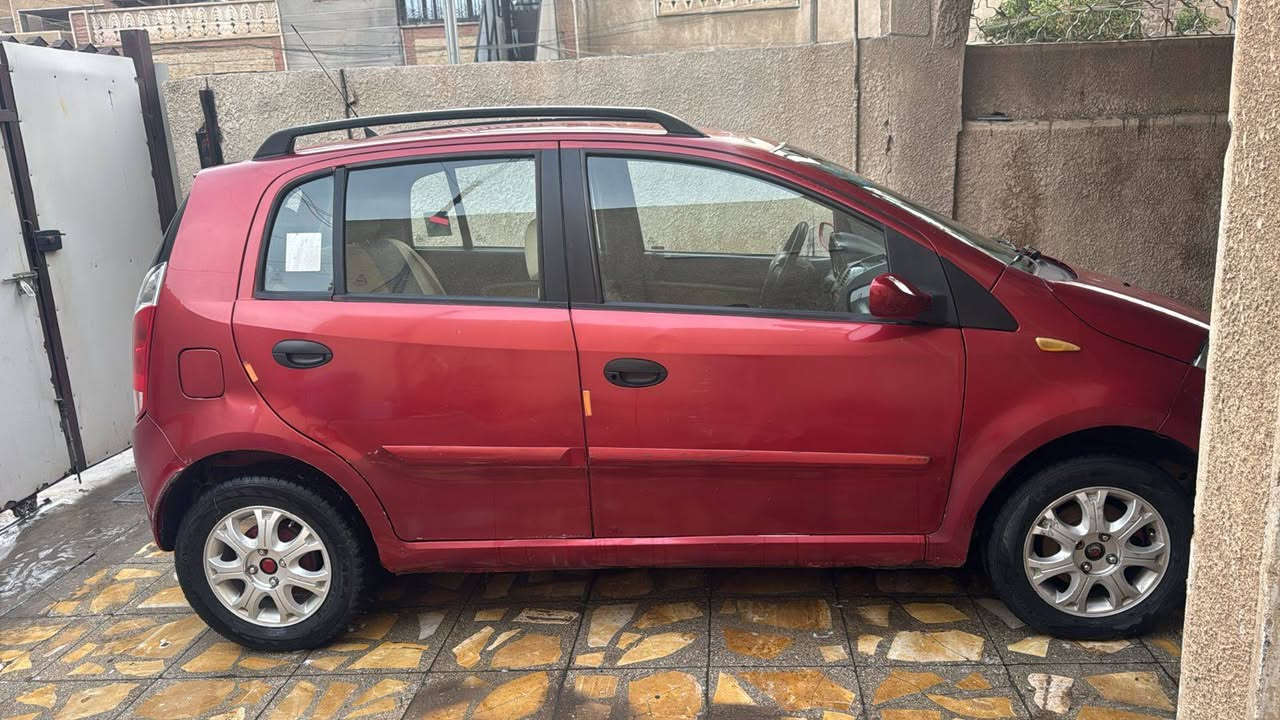 السلام عليكم
شيري موديل 2009 
السيارة محرك وكير كورولا شغالة وماشية وجاهزة مع رقمها الرقم اربع نمر السعر / 39 $  للاستفسار ***********
