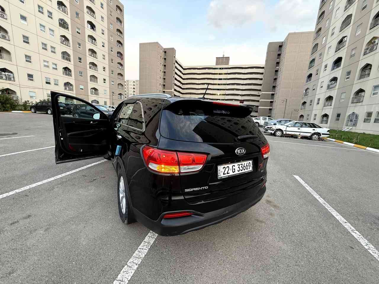 (مراوس فقط گرفان gt موديل2017-2018-2019)
سلام عليكم سورنتو 2018 LX
حادثها بنيد فقط بيهه قرار carfax
اسود ملكي
ماشيه 80 الفkm
4سلندر 2400 GDI

(تفاصيل السياره)
5 راكب
تدفئى گشنات امامية
تحكمات ستيرن 
كشن السايق مساج
ثلاث وضعيات قياده (sport.normall.eco)
قطعتين تبريد 
تبريد ثلج🥶
گير ومكينه على وضع الشركه وحداديه خير من الله 
تخم تاير وباتري جديد 
السياره جديده يشهد الله ناعمه استخدام شخصي السيارة ع أيدي من 2022 
السعر174 وبيها مجال
للأستفسار ***********

#العراق
#سورنتو
