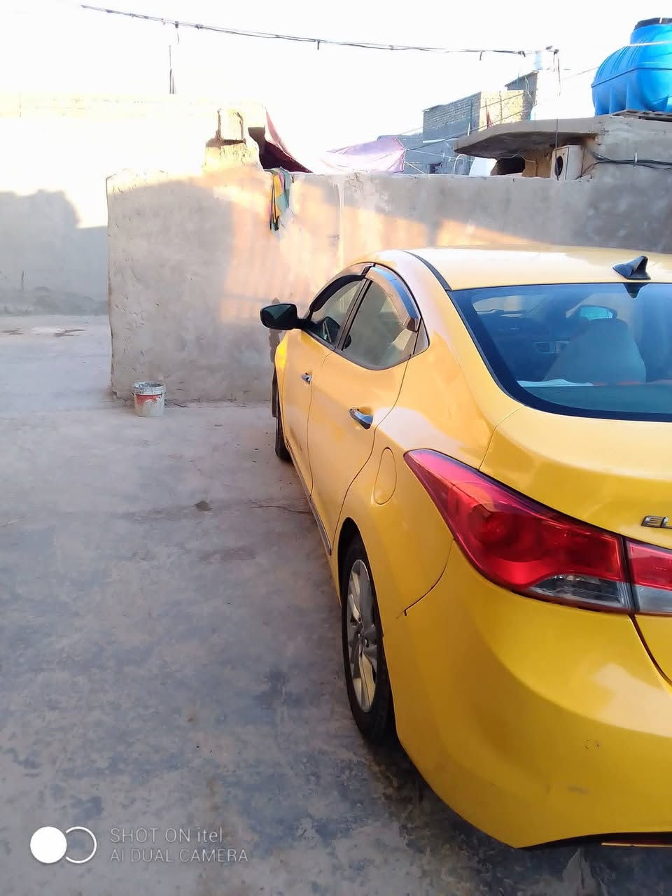 السلام عليكم النترا للبيع موديل 2012 وارد امريكي حادثها جاملق الايمن وبنيد تبديل وباقي السياره كفاله ليبل واحد كلها فول مواصفات فتحه بصمه تحكم ستيرن جهتين كشنات جلد تدفئه بيهن محركها 1800 دوش كير جديد حداديه جديد تخم تاير جديد الهيئه والغرامات مصفره رقم السياره بغداد مكان السياره بغداد السعر 100$ للاستفسار رقم الهاتف ***********
