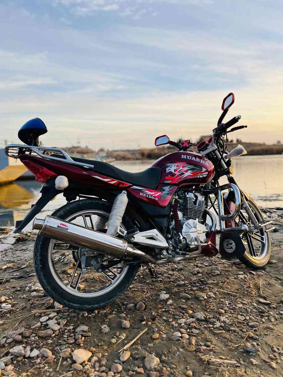 سلام عليكم ماطور هايوشه للبيع لون ماروني2023 الموطور بعده ع وضع الشركه ماشي 8000 كهربائياته كله شغاله وشرط ممودوده عليه سبانه تايره الخلفي بعده مال شركه وسعر خاص و عل رقم ***********ادمن لحب
