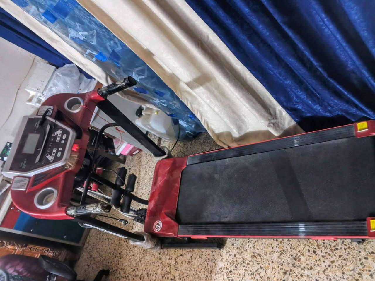 أغراض للبيع مستعجلين لغرض السفر الموقع غزاليه للتواصل وفهم التفاصيل على الرقم *********** متواجد على الواتساب
