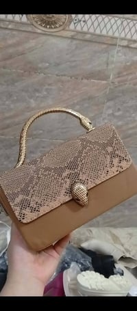 حقائب نسائيه للبيع للاستفسار07742493319