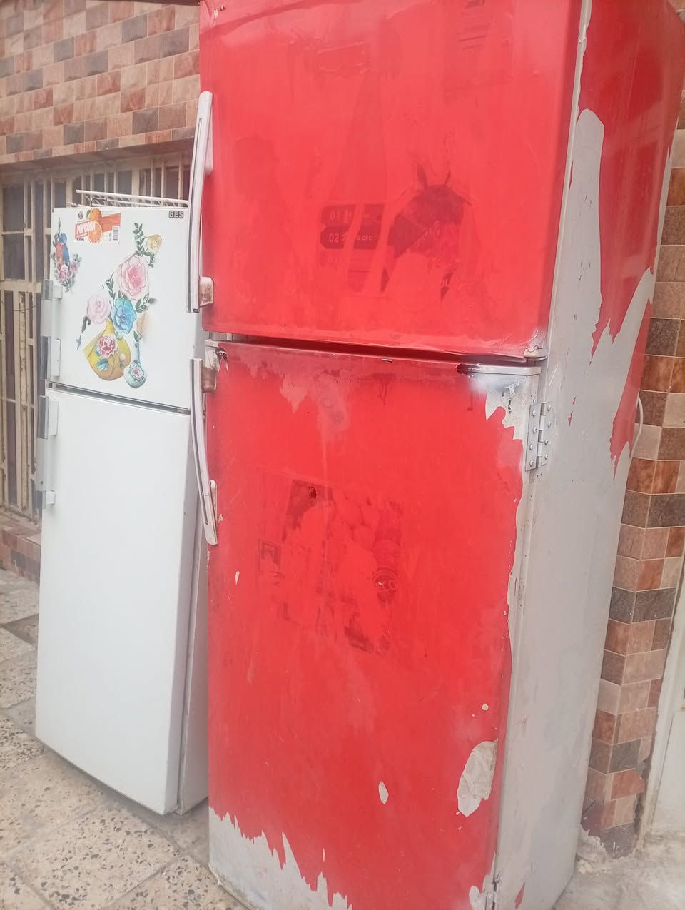 ثلاجة ٢٢قدم  ماطور جديد فقط  الهيكل متائكل من الاسفل 
السعر ١٠٠ شرط التجميد ضمان اسبوع اذا ماعجبتك ترجع 
ثلاجة ١٤قدم  نظيفة ١٠٠ضمان اسبوع اذا ماعجبتك ترجع 
غسالة سامسونج ١٢ السعر ٢٠٠ ضمان اسبوع اذا ماعجبتك ترجع
اذا اتاخذهن كلهن  السعر بيه مجال


**إذا كنت صاحب هذا الإعلان وتريد حذفه لأي سبب، رجاءا أرسل رسالة إلى الدعم الفني**
