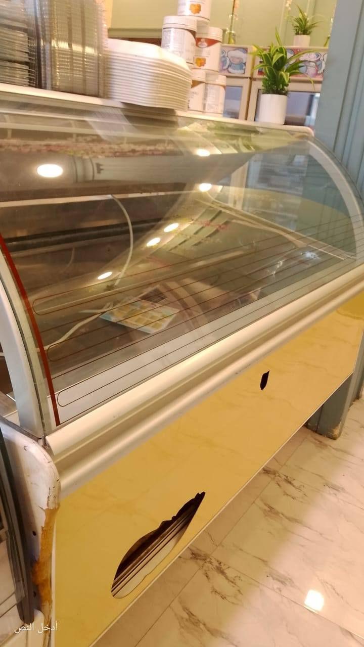 مكائن محل كامل للبيع
موالد 110 كيفي بيركز صيني
دايس ايطالي
عارضه بطحيه 12 بلانك ايطالي 
عارضه عموديه عدد 2 اطالي
بستره عراقيه 
مكان ازبري ايطالي
سبالت عموديه عدد 2 
العنوان البصره 
***********
