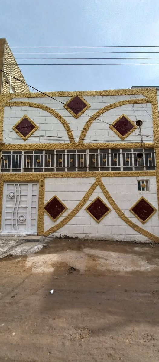 دار  للبيع مساحه (100م) معملجي خلف مدارس العميد الخدمات ماء مجاري كهرباء   شارع 6 م السعر ( 135 ) 
للإستفسار الاتصال على الرقم ***********
*********** كربلاء, العراق
