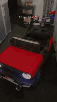 سلام عليكم يوجد سياره شحن للاطفال جديده تقريباً استخدام شهر فقط شيل من عمر 3لحد9سنوات تتحمل وزن 40كيلو سياره حجم كبير
السعر / 150الف والله اني اشتريته 225الف
العنوان/اربيل 
رقمي/***********
