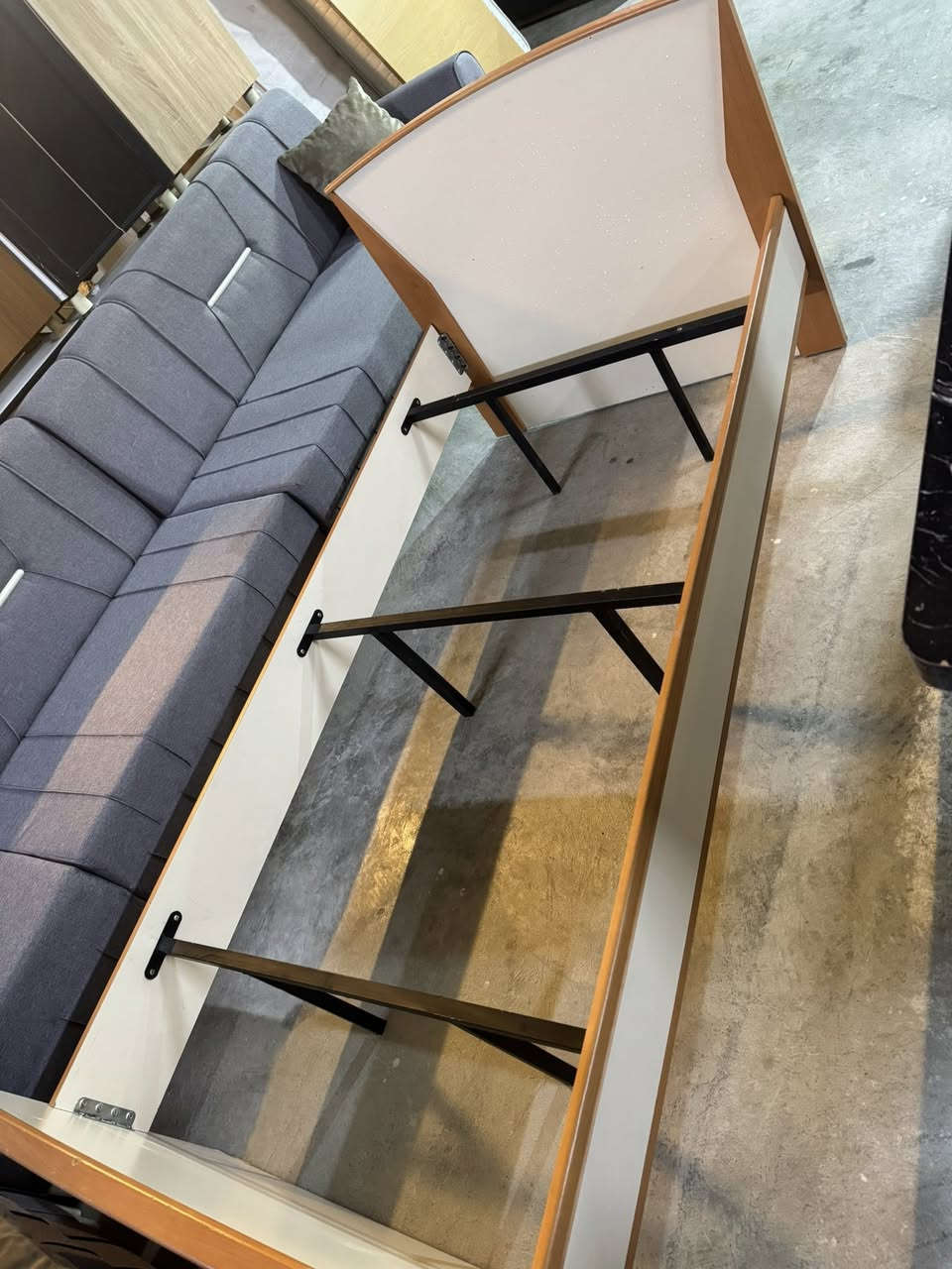 مجموعه اغراض منزليه للبيع بأسعار مناسبه للستفسار ***********                           
اتصال خط او واتساب او مراسله بريد الصفحه 
عنوانه …سليمانيه بكرجو شارع عوال مقابيل حديقه كوستجم او مدرسه شنيار للبنات ((معرض حذيفه))
يوجد توصيل
